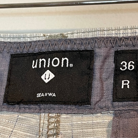 Union Men’s flat front shorts Taupe Size 36 - Picture 4 of 6